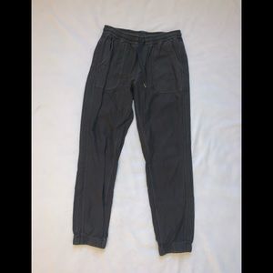 Athleta (Farallon Jogger) Size 4